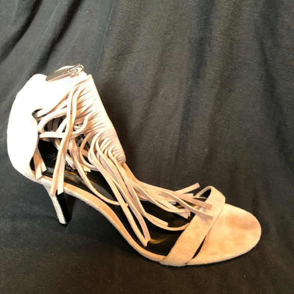 Elyse Walker Suede Fringe Sandals Size: 10 - Picture 2 of 4
